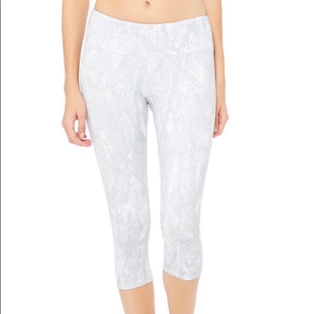 Alo Yoga Airbrush Vapor Python Capri Leggings Size Medium